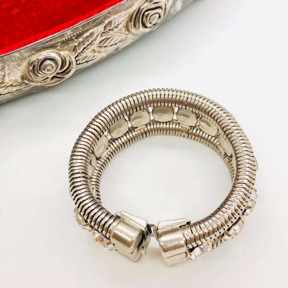 Gorgeous Vintage Crystal Bracelet UNIQUE! - Picture 11 of 13